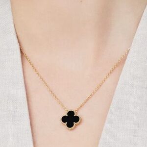 Van Cleef & Arpels Vintage Alhambra pendant